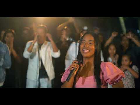 TOMANDO DE LA FUENTE (LIVE) - LA FAMILIA DE CRISTO