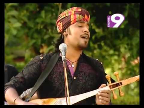 মানুষ একটা দুই চাকার সাইকেল ।