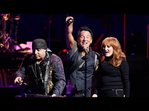 "Hungry Heart" (MULTI-CAM) - Bruce Springsteen  LA 3/19/2016