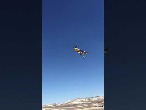 P-51 Mustang Low Pass (pure engine sound and muzzle whistle)