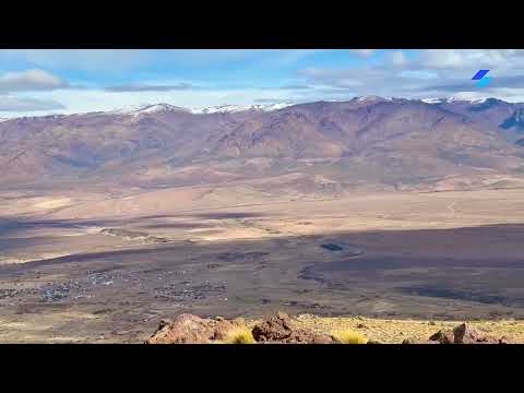 CERRO LA BUITRERA: VISTA PANORÁMICA DE TRICAO MALAL Y LA CORDILLERA DEL VIENTO