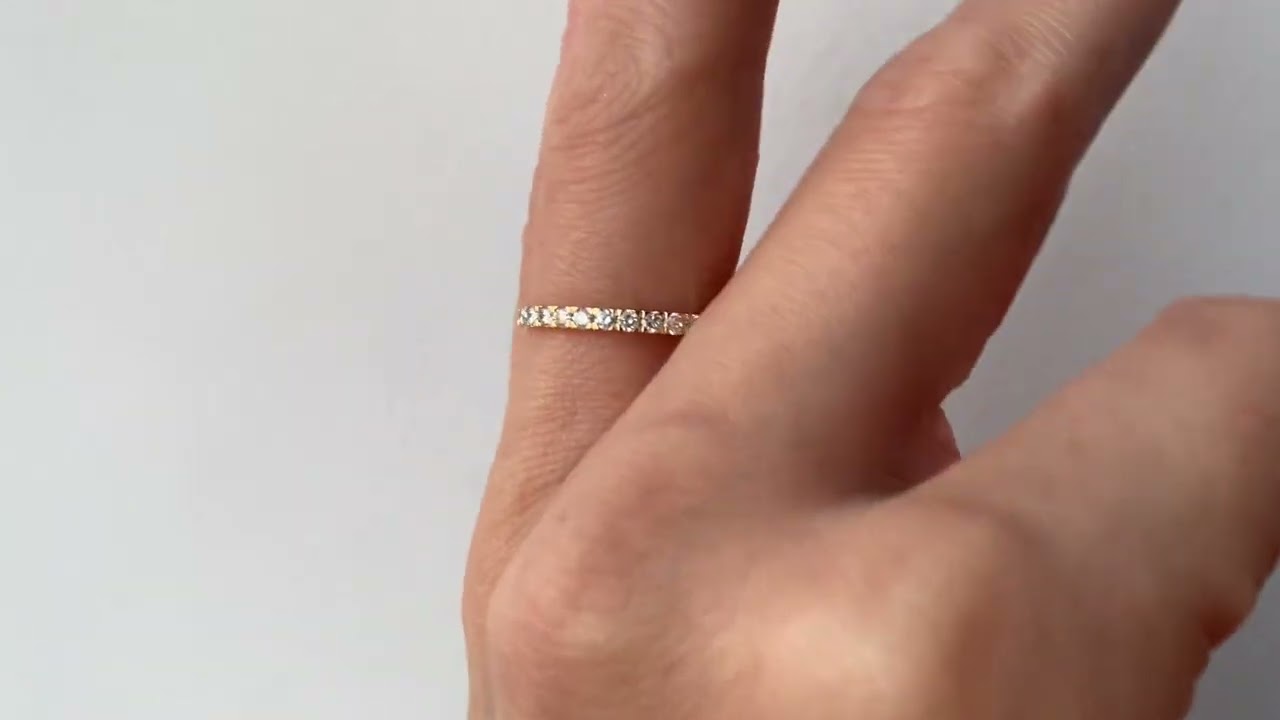 Кольцо с бриллиантами 1.7 мм