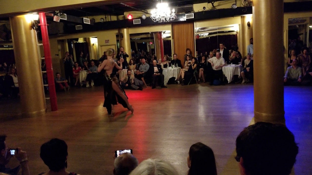 Argentine tango: Eleonora Kalganova & Tomás Corbalán - Comme Il Faut