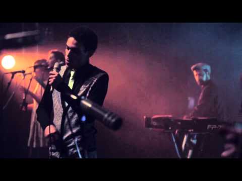 THE MOTOWN REVIVAL - Hey Mama