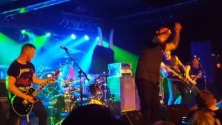 Wilson - waiting on the world to cave in - 9/13/15