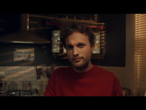 Janek Traczyk - Nadal jestem (Official Video)