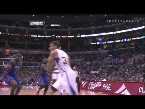 Blake Griffin takes on the New York Knicks Season 10/11