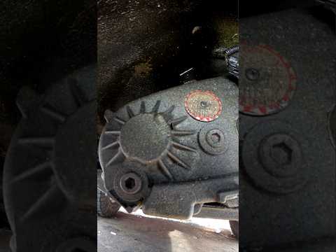 Easy & Fast Jeep Transfer Case Flush! #automotive #mechanic #jeepcherokee #xj #repairs