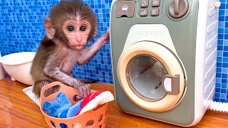 Bebé Mono BonBon hace uvas de colores y come con el monito lindo en el parque - MONO BONBON ESP