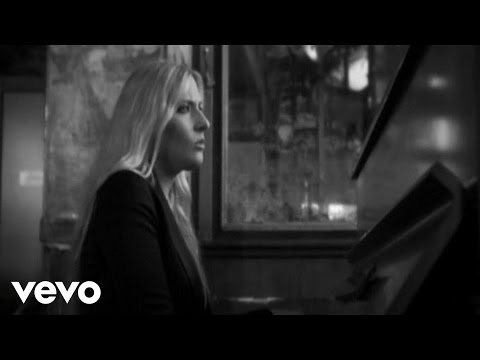 Holly Williams - Alone