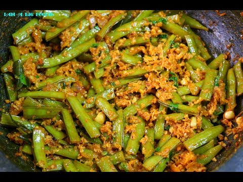 Colocasia tamarind curry Karunai kizhangu gravy for rice karunai kilangu puli kulambu