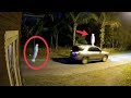 MOBIL INI DI KEJAR DUA POCONG 10 PENAMPAKAN HANTU TERJELAS DAN SERAM YANG VIRAL DI INTERNET