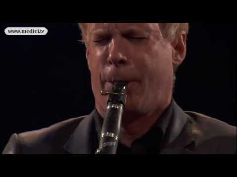 Martin Fröst and VFCO play Giora Feidman "Let's be happy" (Klezmer tune) - Verbier Festival 2010