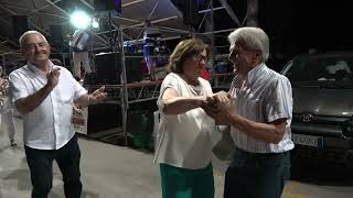 ariano-il-popolo-della-terza-eta-balla-e-si-diverte-nel-giorno-di-ferragosto