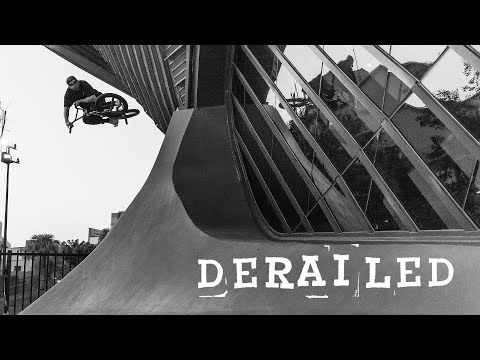 MAINTAIN "DERAILED" TRAILER