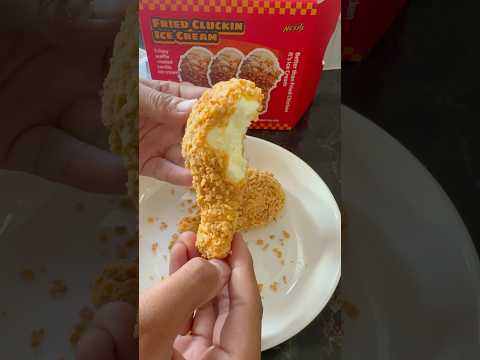 Fried Chicken ICE CREAM! #icecream #friedchicken #chicken #dessert #sweets #vanilla #waffle #foodie