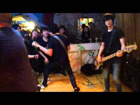 20131020 Find the spot - Guilty of being Ugly (Minor Threat Cover)