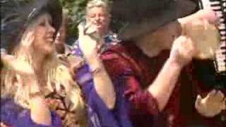 BLACKMORE&#39;S NIGHT - OLDE MILL INN