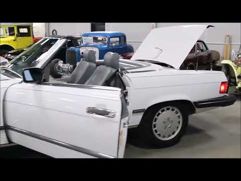 1987 Mercedes-Benz 560SL (CC-923961) for sale in Kentwood, Michigan
