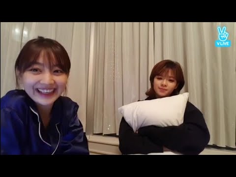 [Eng sub] 2017-10-21트와이스 정규 1집은? from 지효 | Jihyo and Jeongyeon vlive