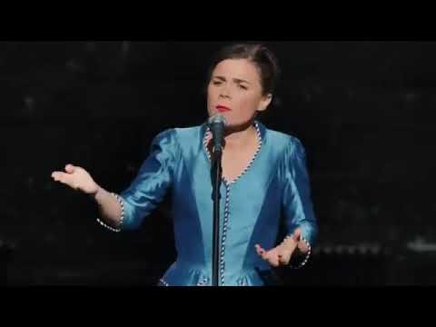 Twitter vs Blanche Gardin