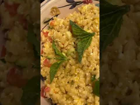 Insalata di orzo e maionese di Faith, Aguglia imperiale, pollo e pummarole, fresine alla cacciatora