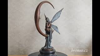 Měsíční víla – bronzová socha Moon Fairy, elegantní fantasy umělecká dekorace