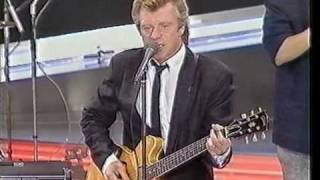 Dave Edmunds:  Paralyzed