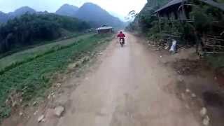 preview picture of video 'Dirt biking Vietnam: Ngo Luong to Tan Lac/ Hoa Binh'