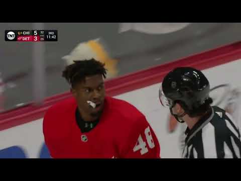 Blackhawks vs Red Wings Scrum