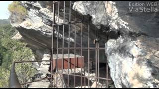 preview picture of video 'Porri-di-Casinca : la grotte des maquisards'