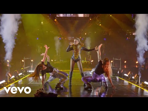 2000s POP TOUR, Fanny Lu - Fanfarrón