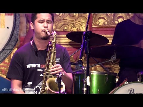 Mostly Jazz All Stars ft. Tompi - Lovely Day @ Sanur Village Festival 2017 [HD]