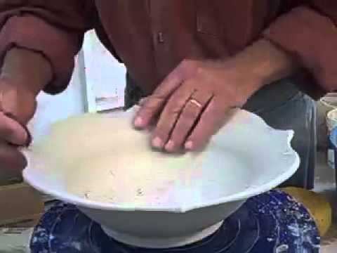 making a classic and elegant bowl by cutting the rim