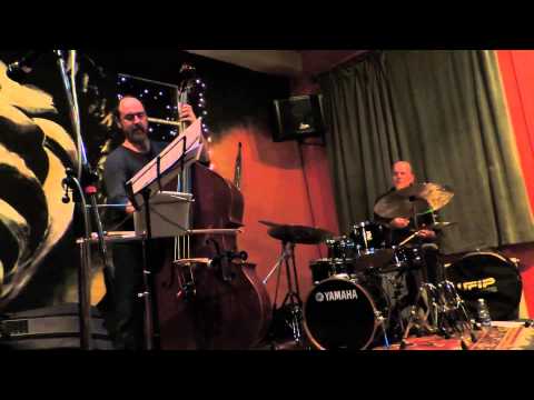 Alessandro Fabbri Trio  - Barga Jazz Club-  29 marzo 2013