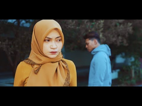 download lagu mp3 mp4 Putus Cinta, download lagu Putus Cinta gratis, unduh video klip Putus Cinta