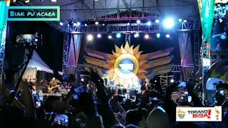 Download lagu KOTAK 'Pelan-pelan saja'  Live in  Concert Biak 2021. mp3