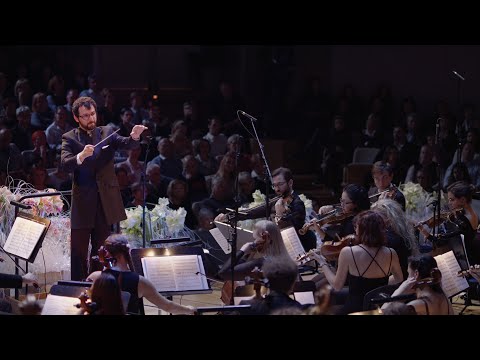 Dvořák: The Symphony No. 9  "From the New World" (Stunning Performance - Standing Ovations)