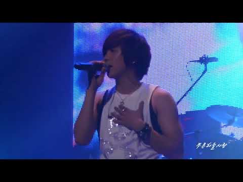 [FANCAM] 101107 FTISLAND CONCERT (SEOUL) - 굳은 살이 박혀버려