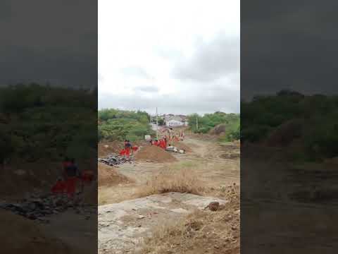 Grande obra na passagem molhada do Chico melo Crateús-Ce