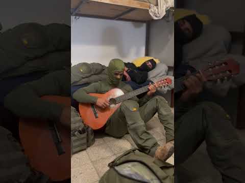 מ׳
