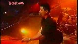 FLC perform King Of New York on TFI Friday