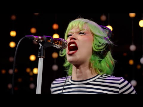 Scowl - B.A.B.E.  (Live on KEXP)