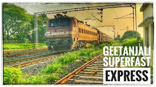 preview picture of video '12859 Mumbai CST - Howrah Geetanjali SF Express with new regular link BSL WAP-4 at Badnera JN Yard'
