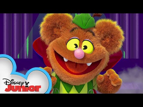 福滋的詭異萬聖節？| 布偶寶寶 (Fozzie's Spooky Halloween ? | Muppet Babies | Disney Junior)