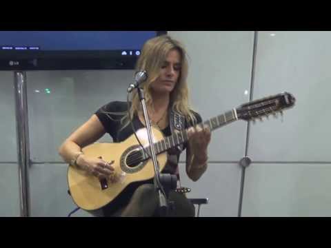 Adriana Farias - Canarinho do peito amarelo EXPOMUSIC 2013