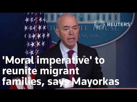馬約卡斯說，讓移民家庭團聚是 "道義上的需要"。 ('Moral imperative' to reunite migrant families, says Mayorkas)