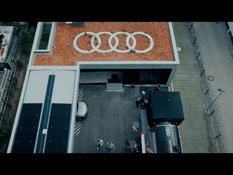 Der neue Audi charging hub in München