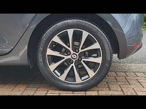 Renault Clio Iconic TCe 90 - Image 2