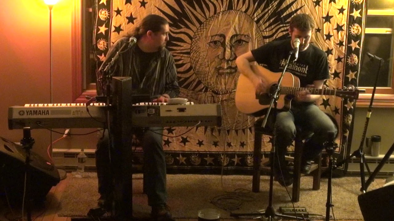 Mike Mizwinski & Freeman White are Playing Dead - So Many Roads